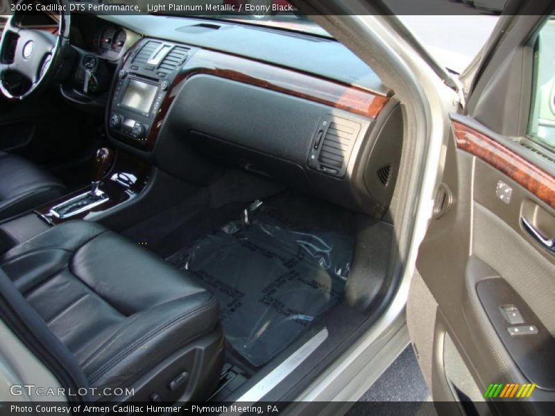 Light Platinum Metallic / Ebony Black 2006 Cadillac DTS Performance
