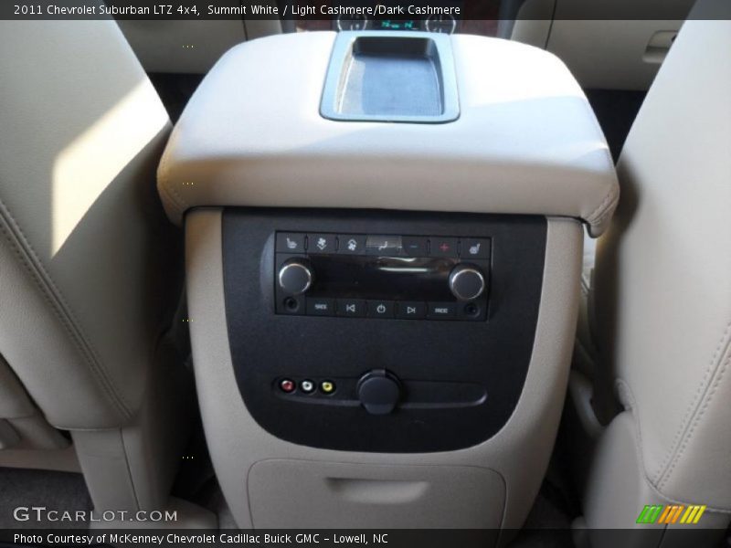 Summit White / Light Cashmere/Dark Cashmere 2011 Chevrolet Suburban LTZ 4x4