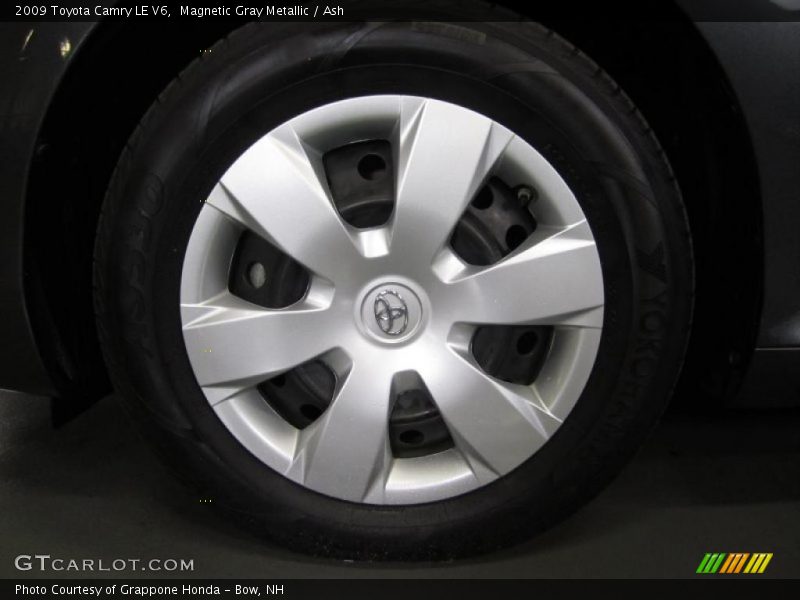 Magnetic Gray Metallic / Ash 2009 Toyota Camry LE V6