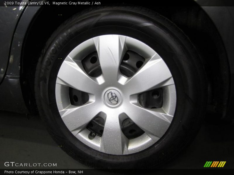 Magnetic Gray Metallic / Ash 2009 Toyota Camry LE V6