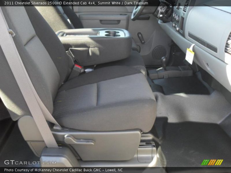 Summit White / Dark Titanium 2011 Chevrolet Silverado 2500HD Extended Cab 4x4