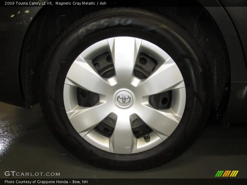 Magnetic Gray Metallic / Ash 2009 Toyota Camry LE V6
