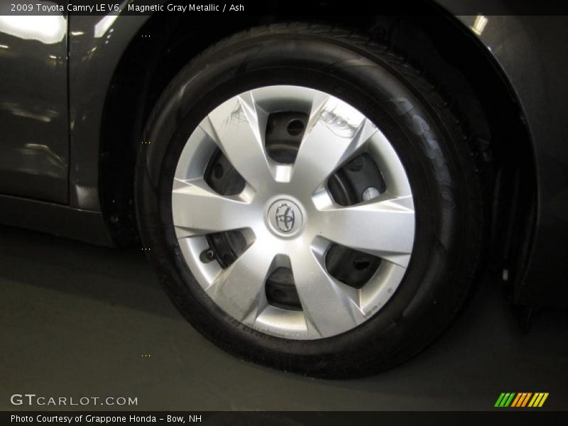 Magnetic Gray Metallic / Ash 2009 Toyota Camry LE V6