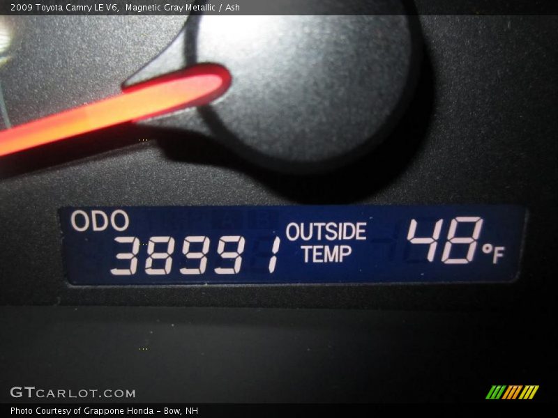 Magnetic Gray Metallic / Ash 2009 Toyota Camry LE V6