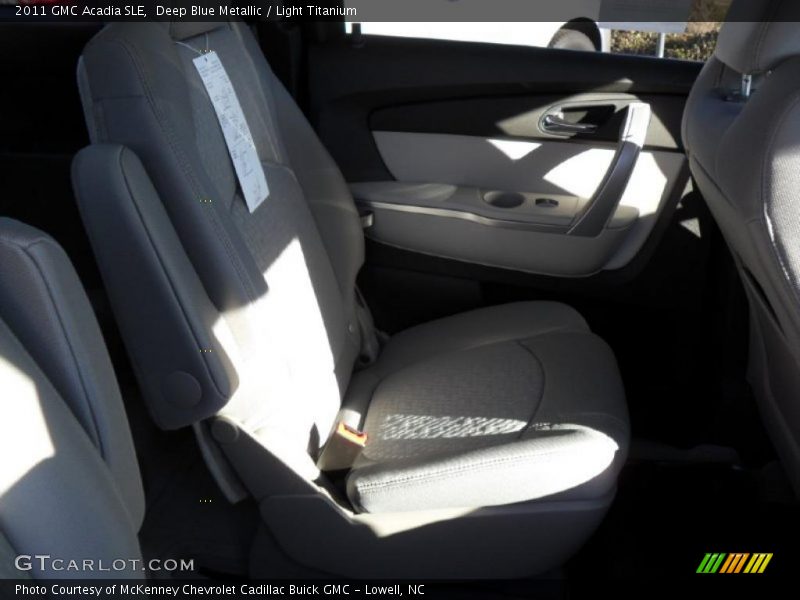 Deep Blue Metallic / Light Titanium 2011 GMC Acadia SLE