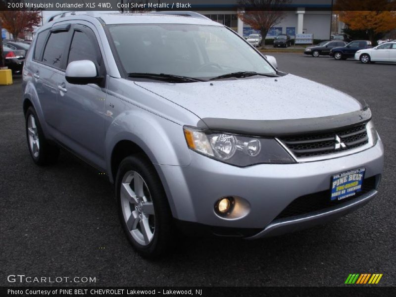 Front 3/4 View of 2008 Outlander XLS 4WD