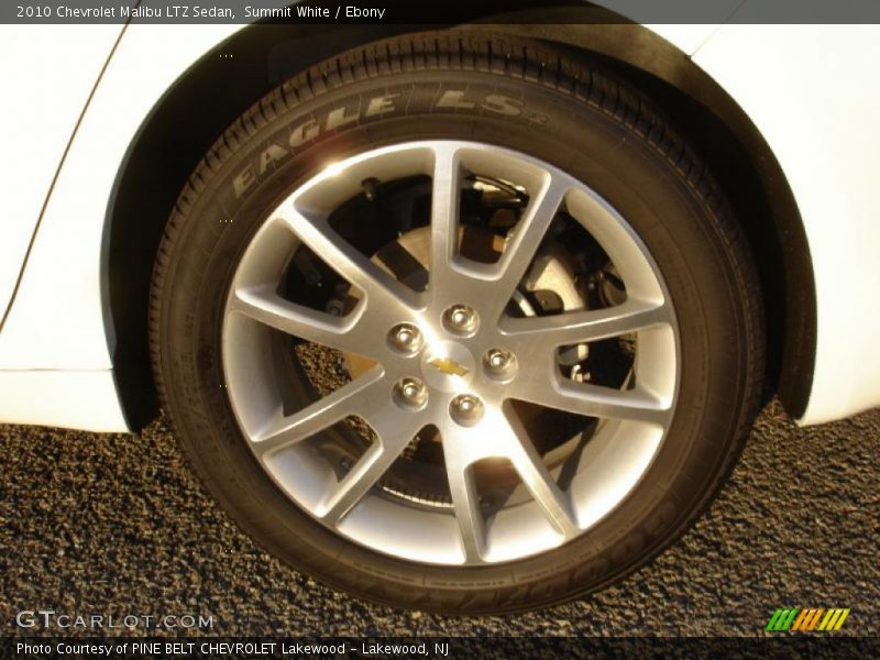 Summit White / Ebony 2010 Chevrolet Malibu LTZ Sedan