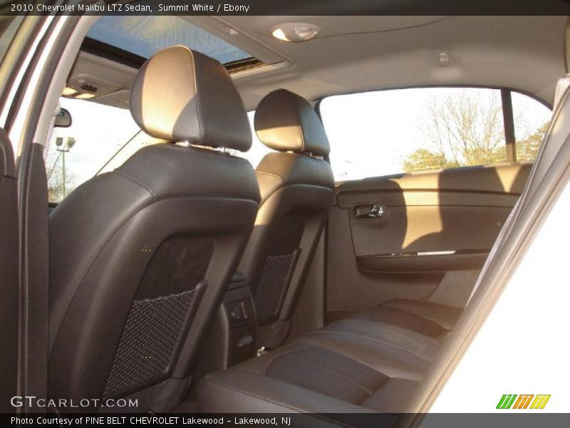 Summit White / Ebony 2010 Chevrolet Malibu LTZ Sedan