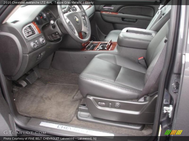  2010 Avalanche LTZ 4x4 Ebony Interior