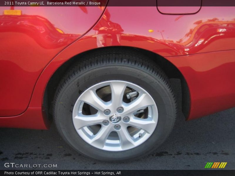 Barcelona Red Metallic / Bisque 2011 Toyota Camry LE