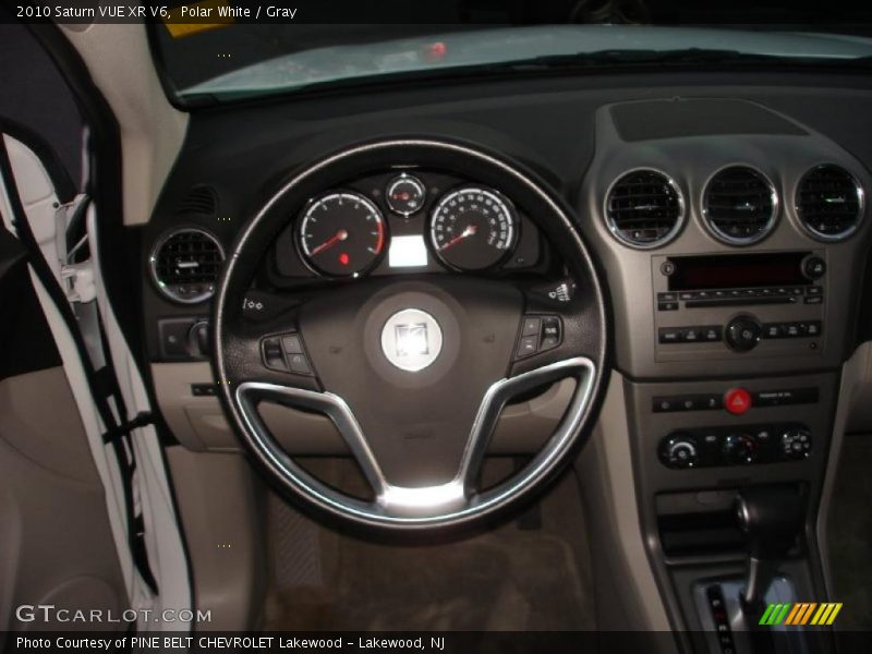 Polar White / Gray 2010 Saturn VUE XR V6