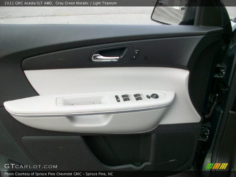 Door Panel of 2011 Acadia SLT AWD