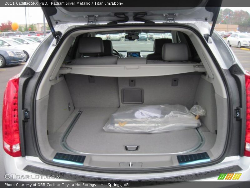 Radiant Silver Metallic / Titanium/Ebony 2011 Cadillac SRX FWD