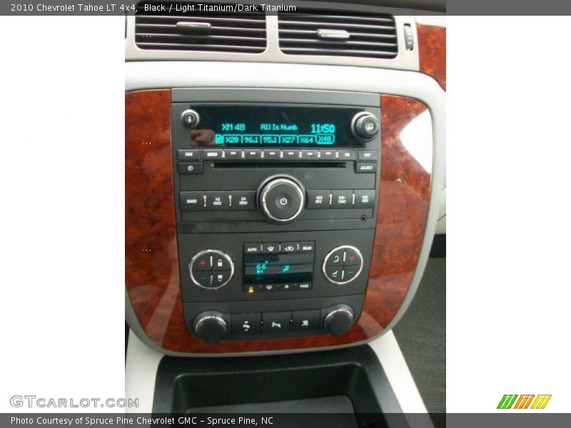 Black / Light Titanium/Dark Titanium 2010 Chevrolet Tahoe LT 4x4