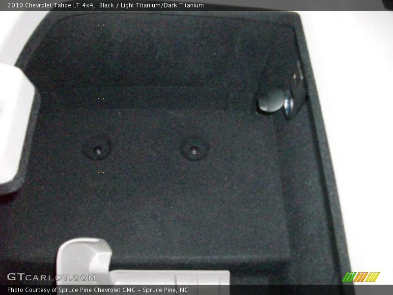 Black / Light Titanium/Dark Titanium 2010 Chevrolet Tahoe LT 4x4