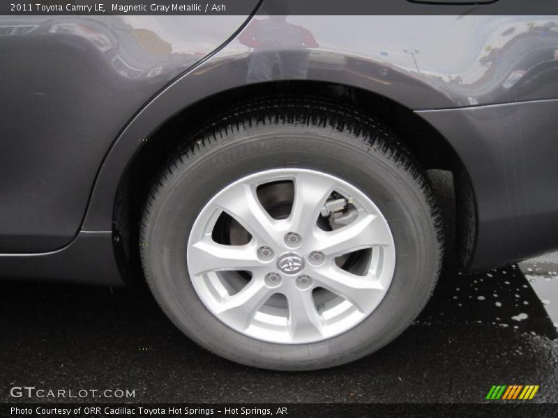 Magnetic Gray Metallic / Ash 2011 Toyota Camry LE