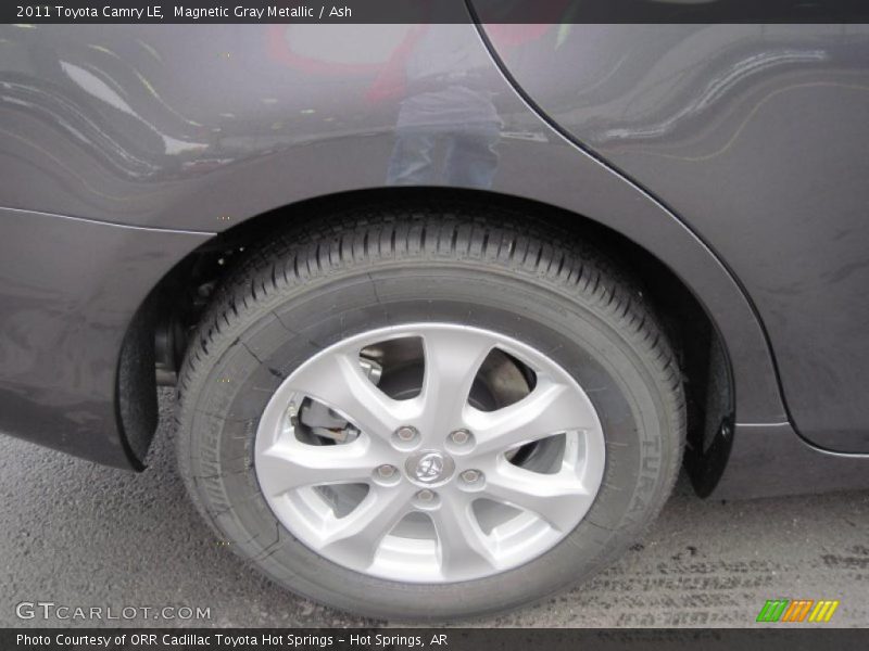 Magnetic Gray Metallic / Ash 2011 Toyota Camry LE