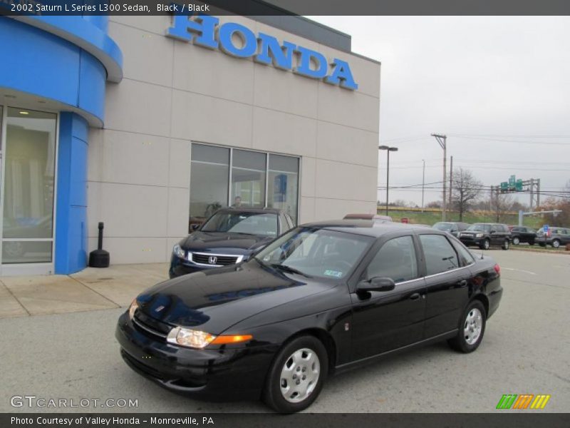 Black / Black 2002 Saturn L Series L300 Sedan