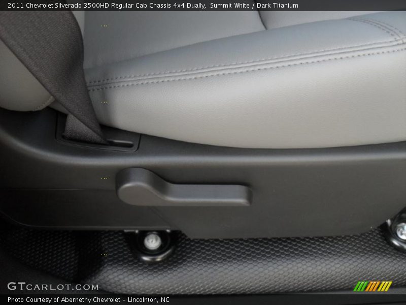 Summit White / Dark Titanium 2011 Chevrolet Silverado 3500HD Regular Cab Chassis 4x4 Dually