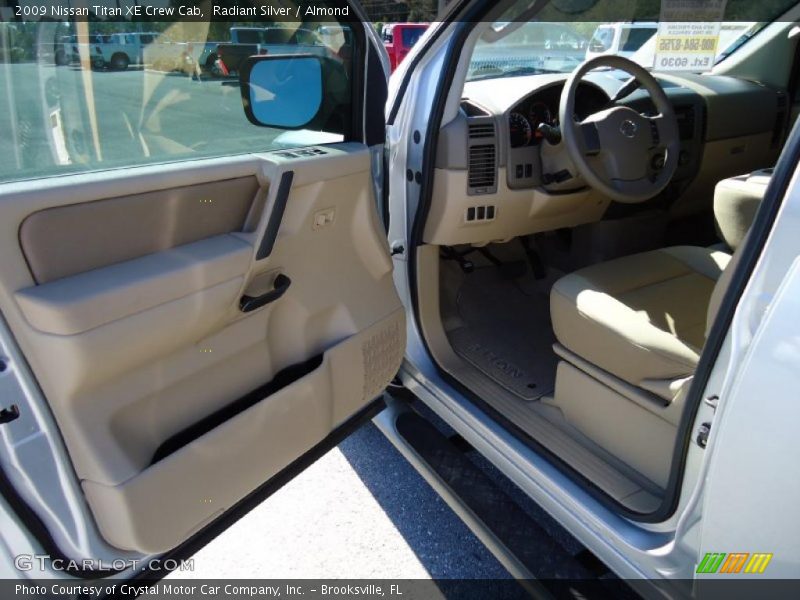  2009 Titan XE Crew Cab Almond Interior