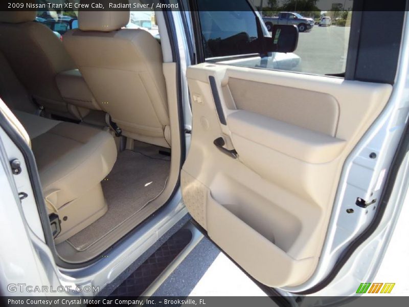 Radiant Silver / Almond 2009 Nissan Titan XE Crew Cab