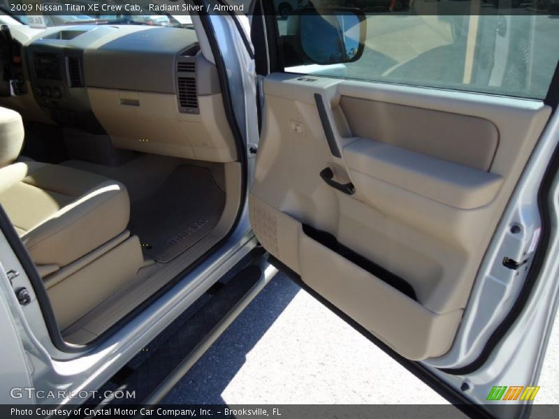 Radiant Silver / Almond 2009 Nissan Titan XE Crew Cab