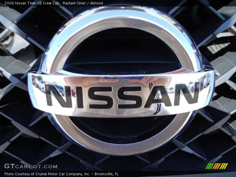  2009 Titan XE Crew Cab Logo