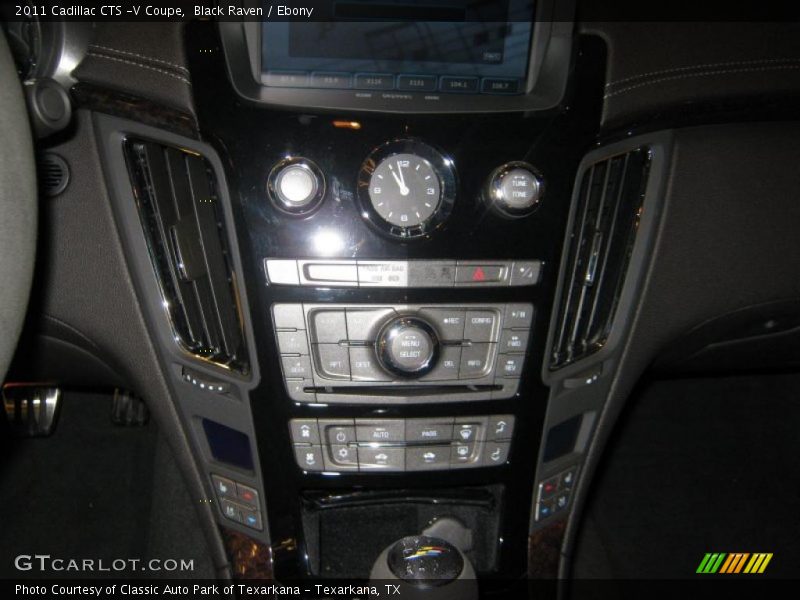 Controls of 2011 CTS -V Coupe