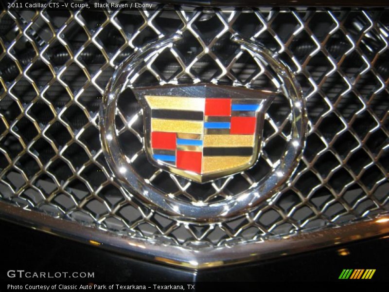 2011 CTS -V Coupe Logo
