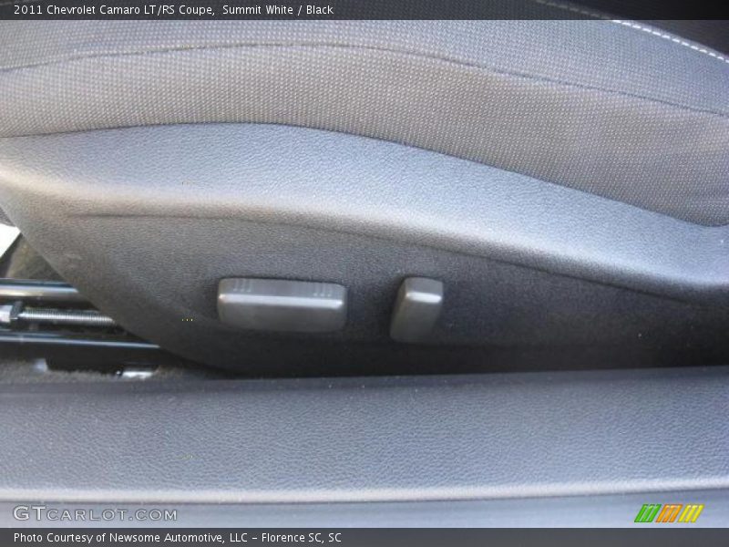 Summit White / Black 2011 Chevrolet Camaro LT/RS Coupe