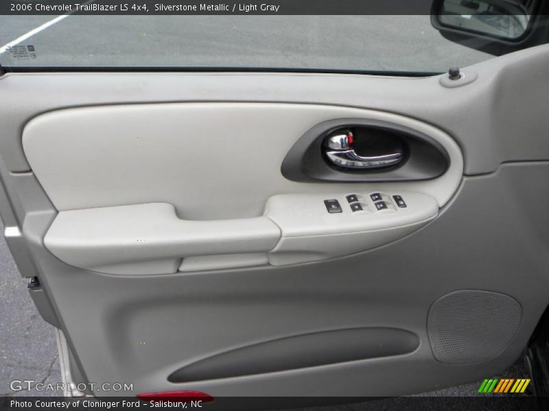 Silverstone Metallic / Light Gray 2006 Chevrolet TrailBlazer LS 4x4