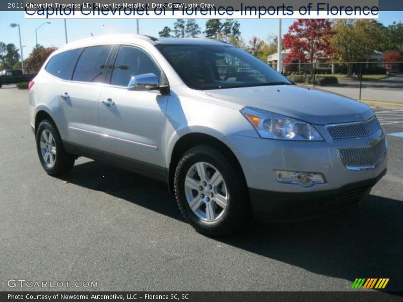 Silver Ice Metallic / Dark Gray/Light Gray 2011 Chevrolet Traverse LT