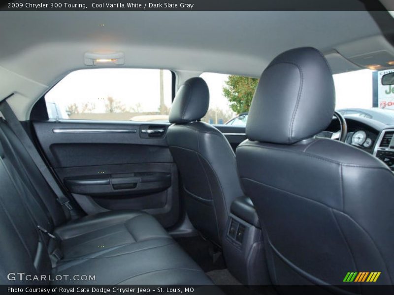 Cool Vanilla White / Dark Slate Gray 2009 Chrysler 300 Touring