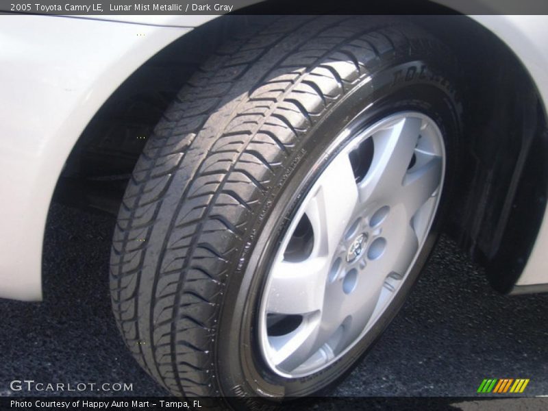 Lunar Mist Metallic / Dark Gray 2005 Toyota Camry LE