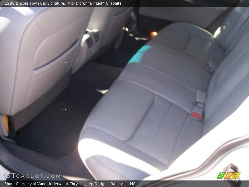 Vibrant White / Light Graphite 1998 Lincoln Town Car Signature