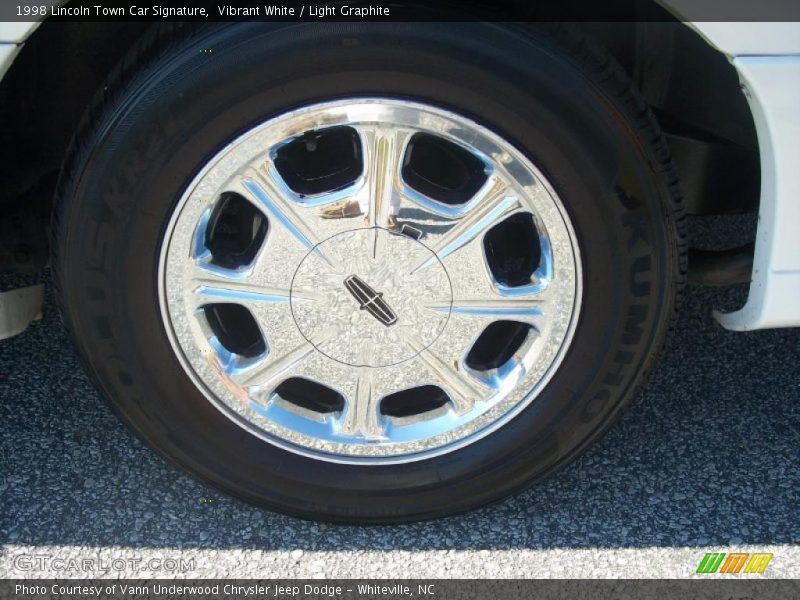  1998 Town Car Signature Wheel