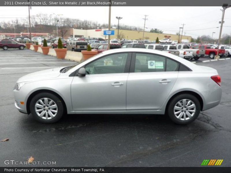 Silver Ice Metallic / Jet Black/Medium Titanium 2011 Chevrolet Cruze LS