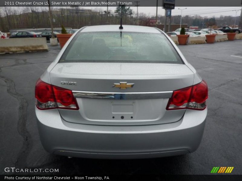Silver Ice Metallic / Jet Black/Medium Titanium 2011 Chevrolet Cruze LS