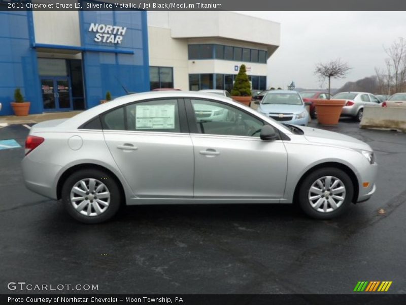 Silver Ice Metallic / Jet Black/Medium Titanium 2011 Chevrolet Cruze LS
