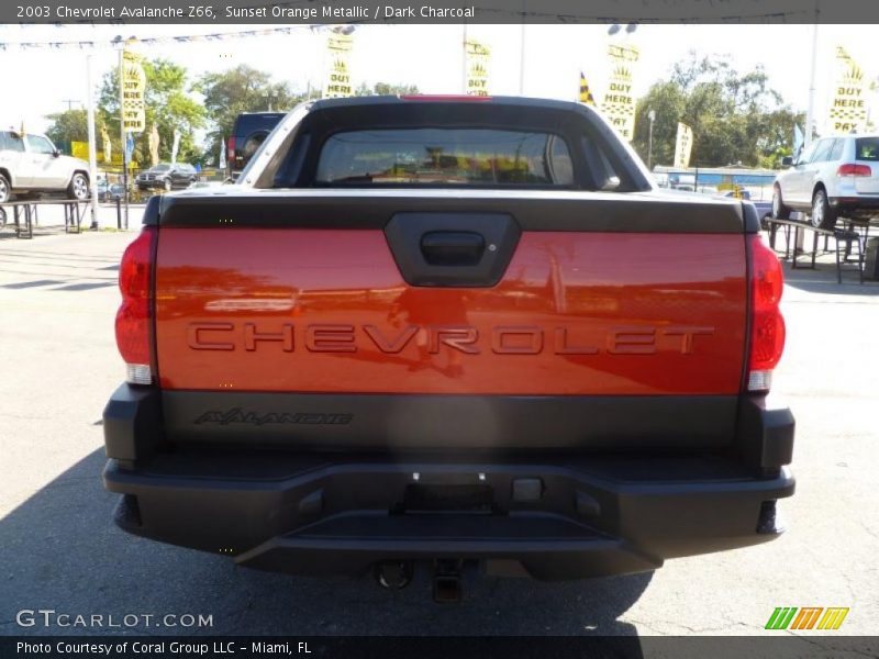 Sunset Orange Metallic / Dark Charcoal 2003 Chevrolet Avalanche Z66