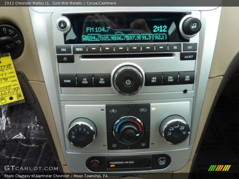 Gold Mist Metallic / Cocoa/Cashmere 2011 Chevrolet Malibu LS