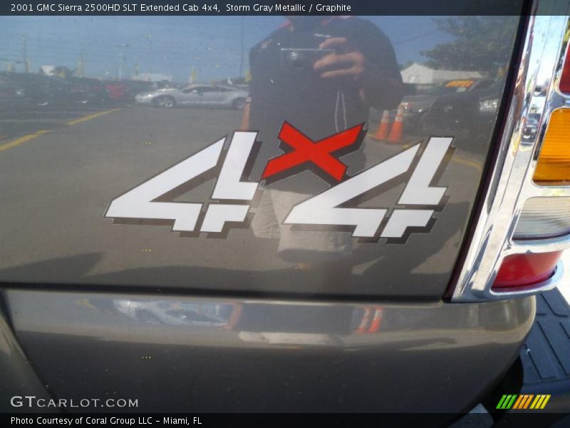  2001 Sierra 2500HD SLT Extended Cab 4x4 Logo