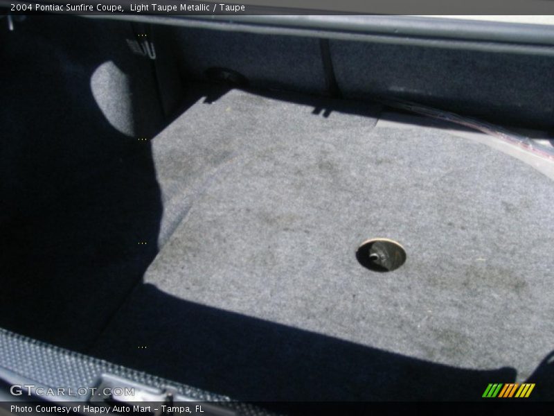 Light Taupe Metallic / Taupe 2004 Pontiac Sunfire Coupe