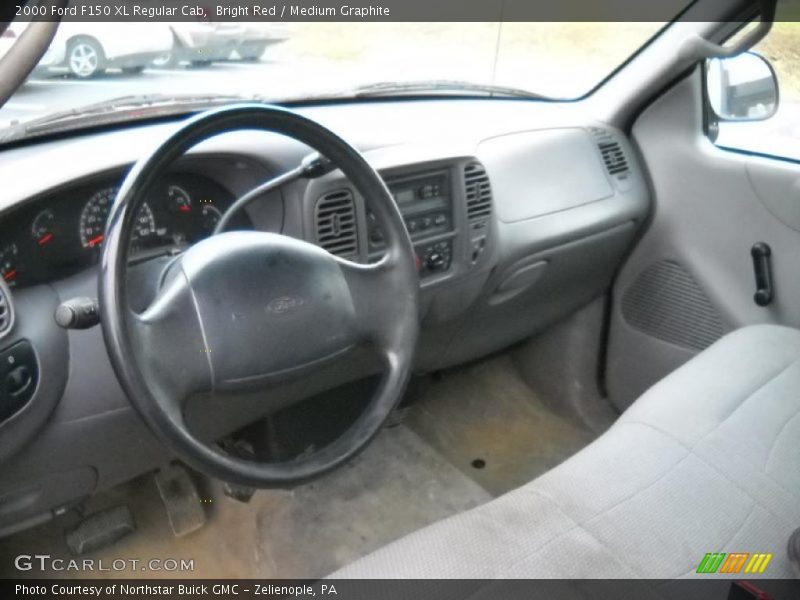 Bright Red / Medium Graphite 2000 Ford F150 XL Regular Cab