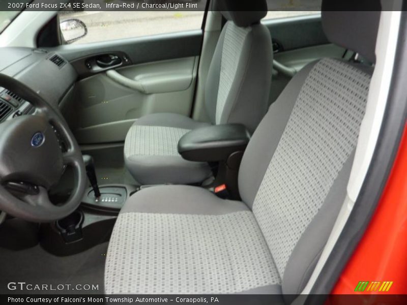 Infra-Red / Charcoal/Light Flint 2007 Ford Focus ZX4 SE Sedan