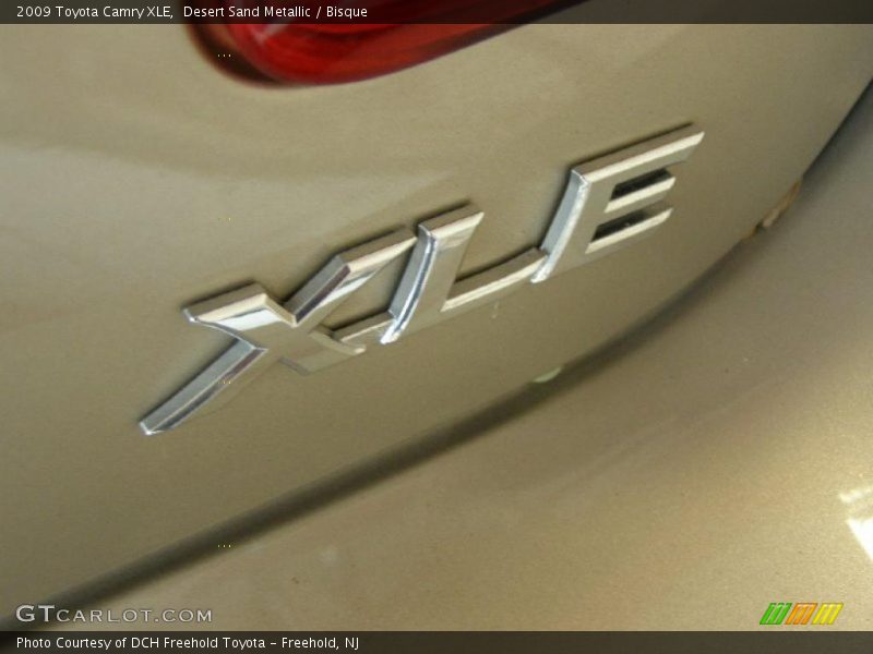 Desert Sand Metallic / Bisque 2009 Toyota Camry XLE