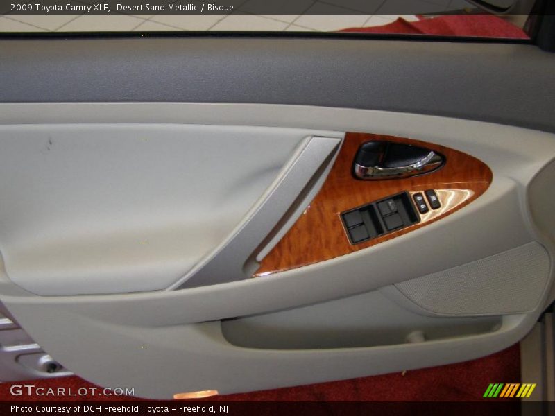 Desert Sand Metallic / Bisque 2009 Toyota Camry XLE