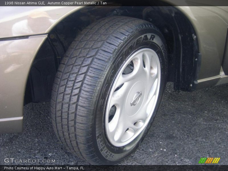 Autumn Copper Pearl Metallic / Tan 1998 Nissan Altima GLE