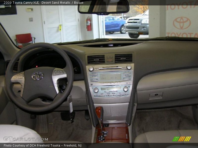 Desert Sand Metallic / Bisque 2009 Toyota Camry XLE