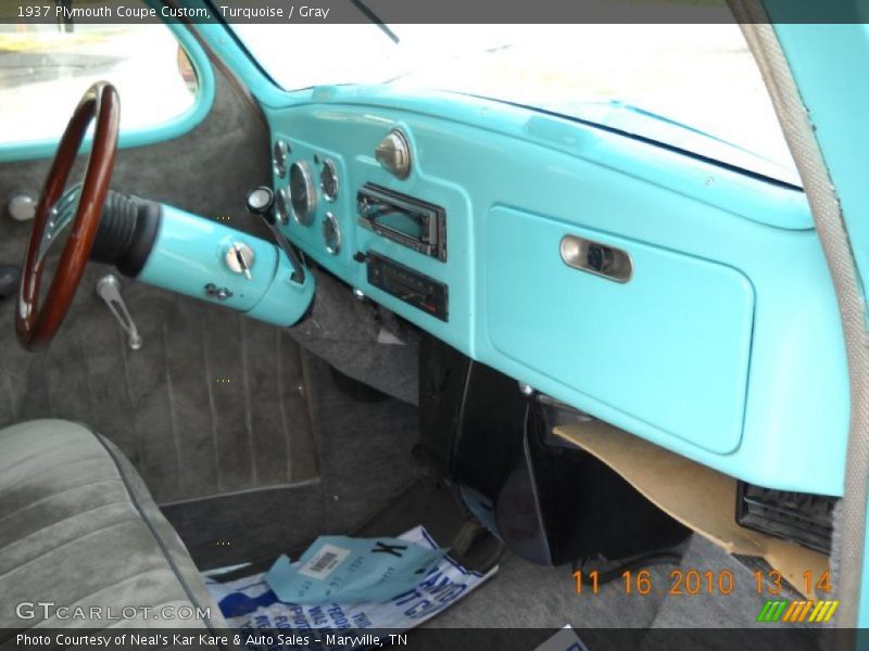 Dashboard of 1937 Coupe Custom